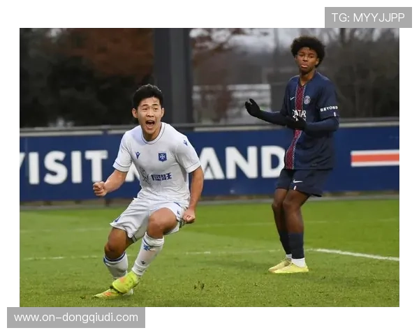 法国足协“希望挑战赛”见证中外青年足球交流 法国足协“希望挑战赛”见证中外青年足球交流